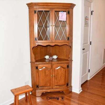 281 foyer