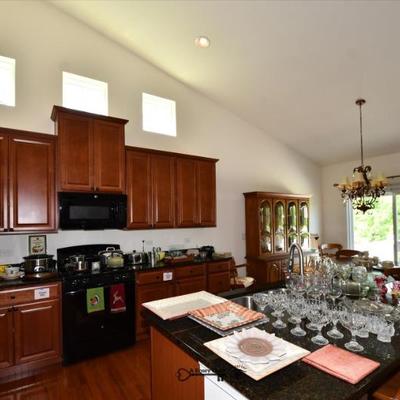 083 kitchen
