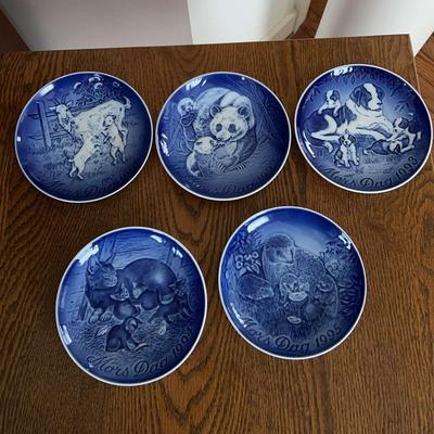 “Mors Day” Collector's Plates From The Bing & Grondahl Company
