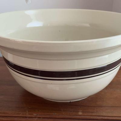 Large Porcelain Mixing Bowl 