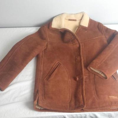 Vintage Wicking Leather Sherpa Lined Size 38. Missing A Few Buttons 