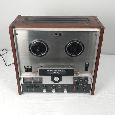TEAC  A-4070 Reel-to-Reel Tape Recorder Deck. Powers On, Rotates! Not Fully Tested 