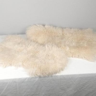 Off White Sheep Skins 29"×16" & 32"×20" Soft & Clean