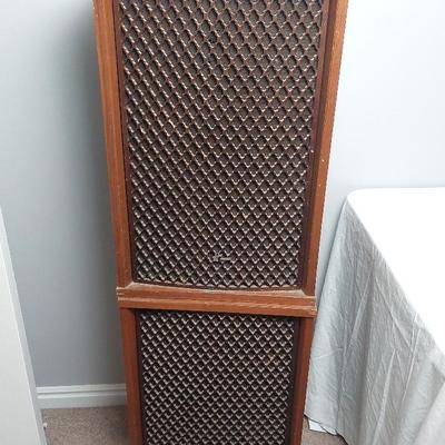SANSUI SP-2500 SPEAKER PAIR. 25"×17"×10.5" Untested. Very heavy Missing Spring Clips Wire Attachment