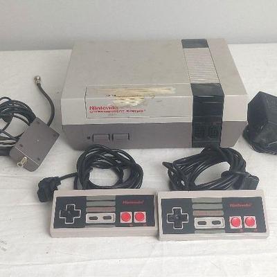 NES Nintendo Entertainment System NES-001 Complete. Powers On! Needs Pins Cleaned 2nd NES