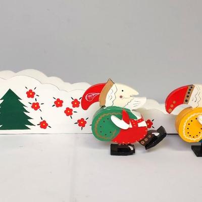 Vintage House of Lloyd Wooden Ski Slope. 17.5x4.5inch Ski Ramp and 5inch Santas