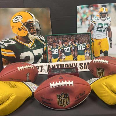 Green Bay Packers Photos, Boxing Gloves And More, Featuring Signed Super Bowl Memorabilia