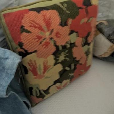 Sale Photo Thumbnail #432
