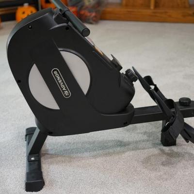 Rowing machine. good condition. See other photos. 