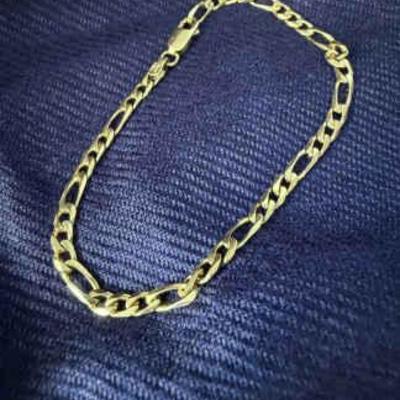 Italy 750 gold link bracelet