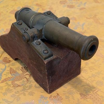 Signal cannon model circa 1800s