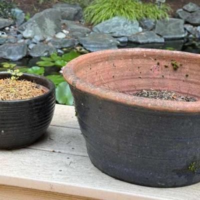 Small ceramic pots