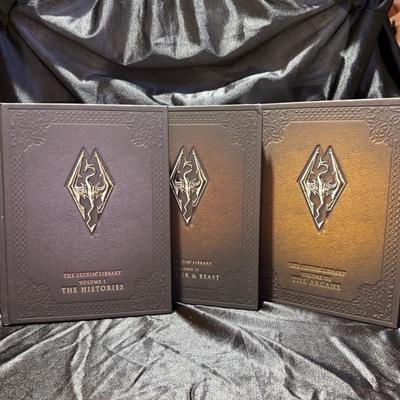 Lore Book Collection: Skyrim Library Volume 1-3