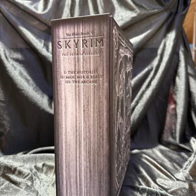 Lore Book Collection: Skyrim Library Volume 1-3 - With Slip Cover Box 