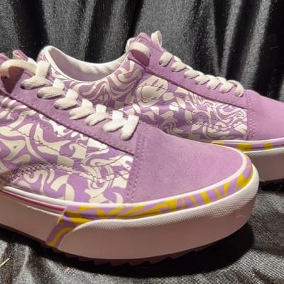 Vans 