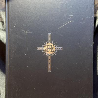 Death Note art book featuring the work of Takeshi Obata