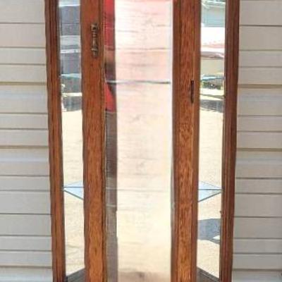Three-Sided Curio (WH8)