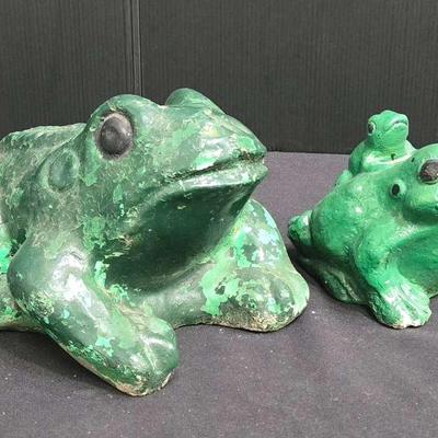 Concrete Frog Statues (WH5)