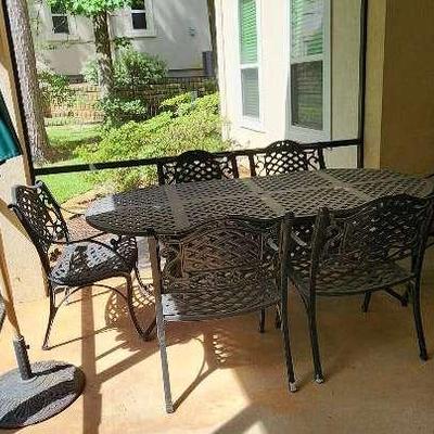 Cast Aluminum Outdoor Table, Umbrella, And 6 Chairs 