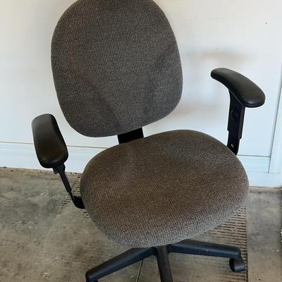 Ergonomic Fabric Office Chair 26x38x20