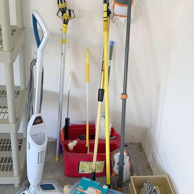 Cleaning Lot - Bissell Power fresh Steam Mop, Mops, Cleaning Baskets, & Lightbulbs