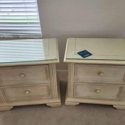2 Vintage Stanley Furniture Solid Wood Night Stands - 28x18x26"