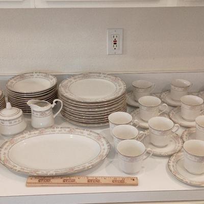 Farberware Fine China Southampton 1992 223a