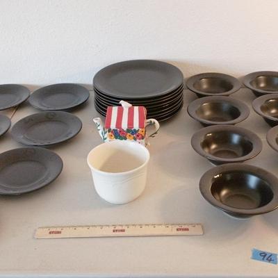 Pfaltzgraff Dishes Set - Black With Swirl Pattern++