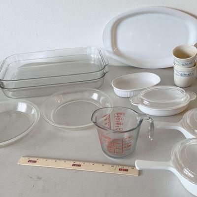 Corningware & Pyrex Lot - Browning Grill, 2 15x10 Casserole Dishes, 2 Pie Pans, 1 Pint Sauce Pans