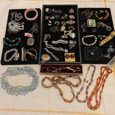 Sale Photo Thumbnail #9