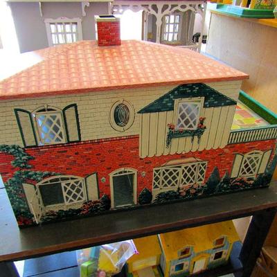 Sale Photo Thumbnail #343: Vintage dollhouses