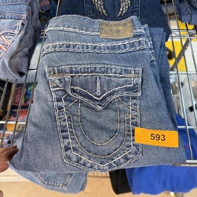 Sale Photo Thumbnail #393