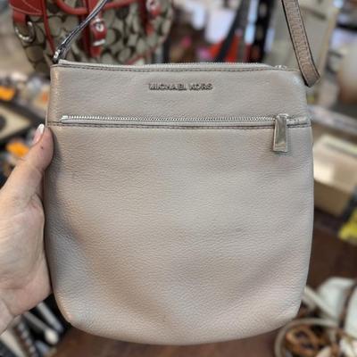 Sale Photo Thumbnail #273