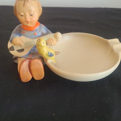 (LR600) vintage Goebel Hummel figurine, specifically the "Joyful" #33 ashtray featuring a boy playin