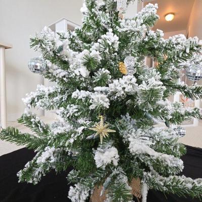 (MB123) Christmas Tree 3'