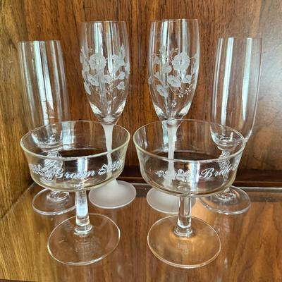 Vintage Wedding Toasting Glasses – Bride & Groom Set + Champagne Flutes 