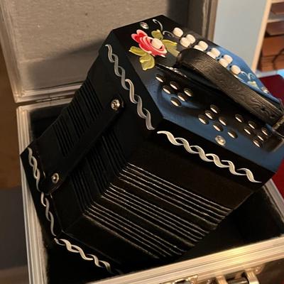 Black Rose Scholer Silvetta Anglo Concertina