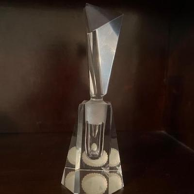 Perfume bottle