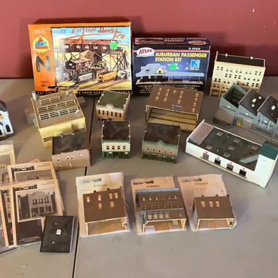 Mini Model Train Buildings And Miniatures