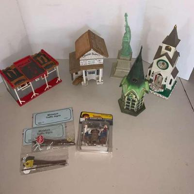 Model Miniature Houses