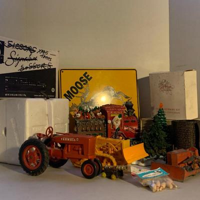 Christmas Miniature Decor And Misc Models And Toys