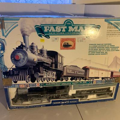 Fast Mail Train Set