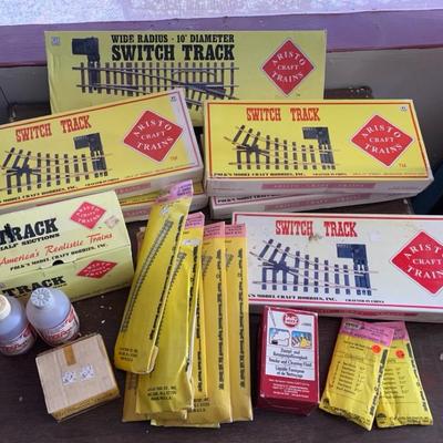 Model Train Tracks