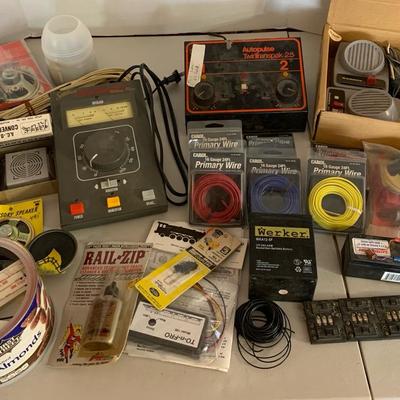 Miscellaneous Model Train Accessories 