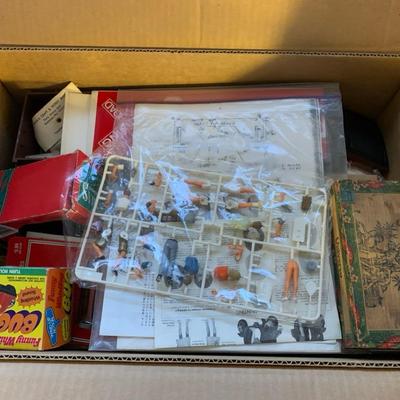 Misc Vintage Toys And Model Accessories