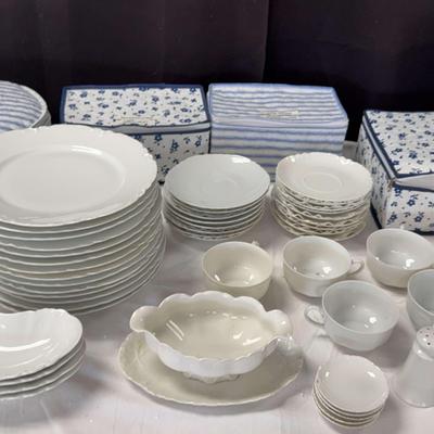Dinnerware With Zipper Storage Containers 