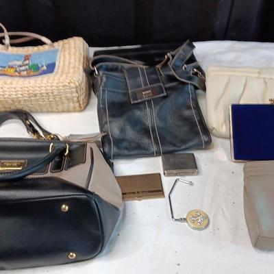 Ladies Purses & Clutches