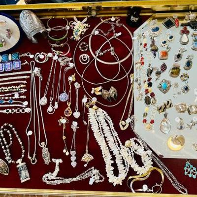 Sale Photo Thumbnail #22