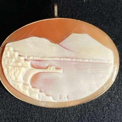 Cameo Brooch-Pendant Stamped 14K Italy 