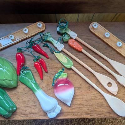 1980s Avon Vegetable Measuring And Stirring